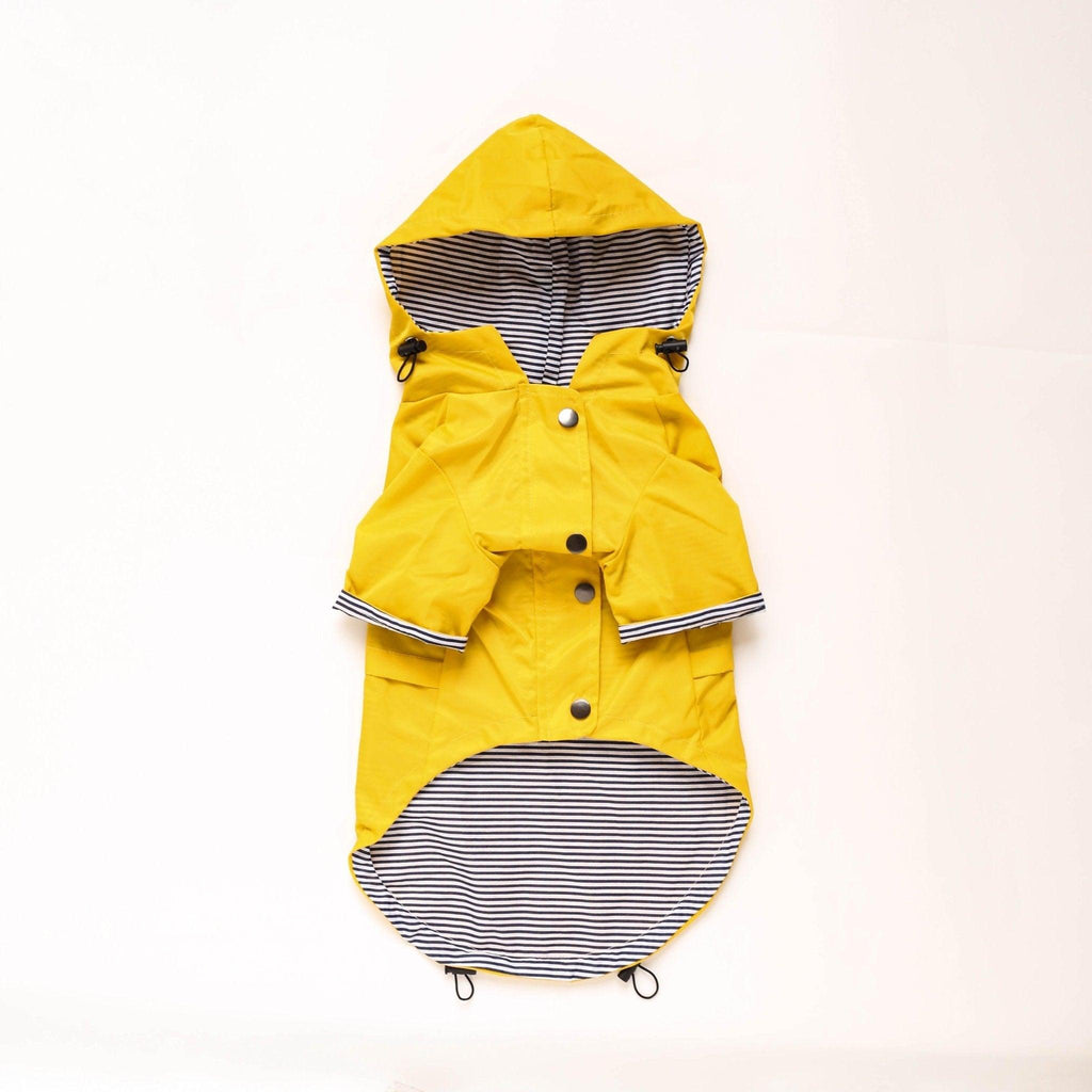 Classic British Style Dog Raincoat - Stylish And Functional Pet Clothes For Rainy Days
